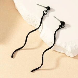 NEW black spiral dangle earrings, thread earrings, wave tassel dangle earrings.